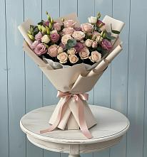 Букет цветов из:  Розы и Лизиантусы #REPLACE_PRED# Стригуны