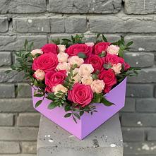 Цветочная композиция из Розы в коробке в Стригуны