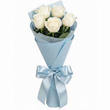 Букет 5 Белых роз Проуд в Стригуны