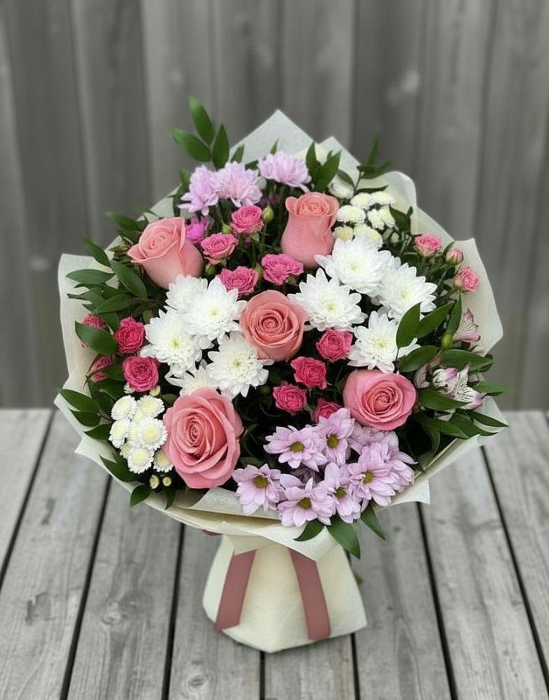 Букет цветов из: Альстромерии, Гвоздики, Розы и Хризантемы в Стригуны