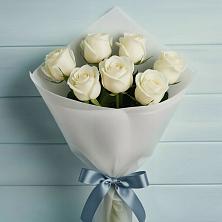 Букет 7 Белых роз Эдлесс Лав в Стригуны