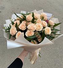 Букет Кремовые розы Латте в Стригуны