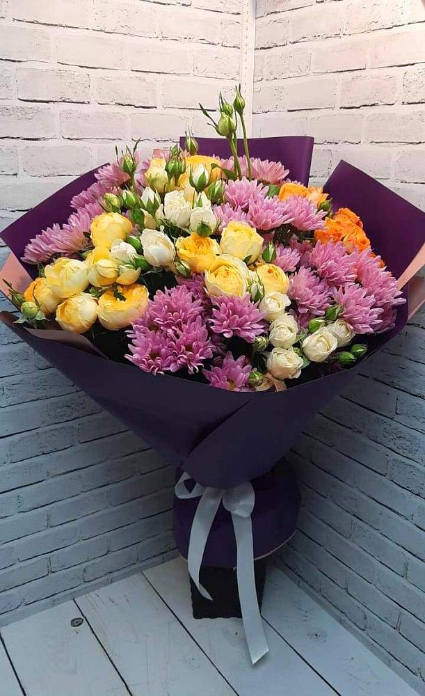 Букет цветов из: Хризантемы и Розы в Стригуны