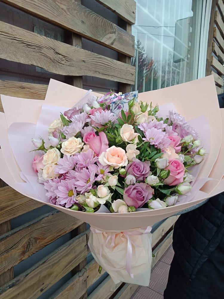 Букет цветов из: Розы и Хризантемы в Стригуны