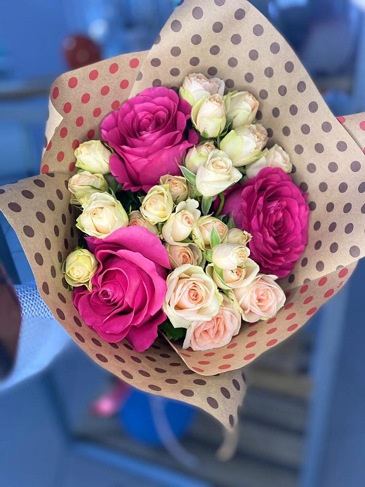 Букет цветов из: Розы в Стригуны