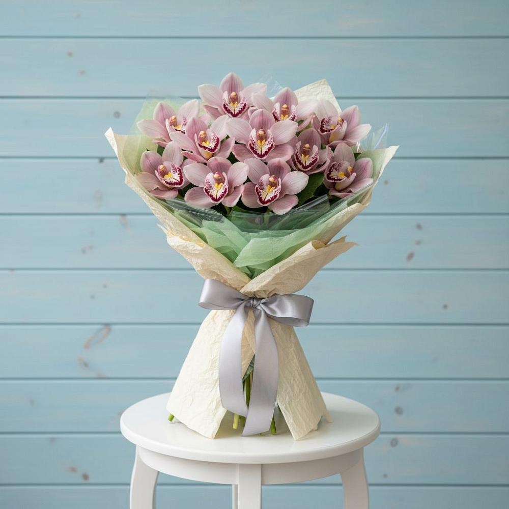 Букет цветов из: Орхидеи и Розы в Стригуны