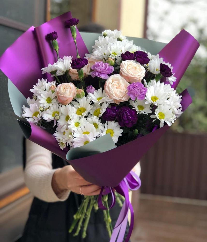 Букет цветов из: Хризантемы, Гвоздики и Розы в Стригуны