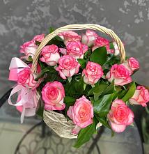 Цветочная композиция из Розы в корзине в Стригуны