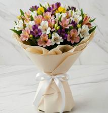 Букет цветов из:  Альстромерии в Стригуны