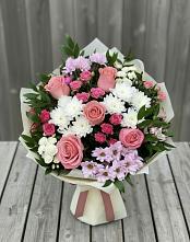 Букет цветов из:  Альстромерии, Гвоздики, Розы и Хризантемы в Стригуны