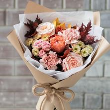 Букет цветов из:  Гвоздики, Хризантемы и Розы в Стригуны