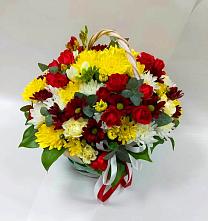 Цветочная композиция из Хризантемы и Розы в корзине в Стригуны