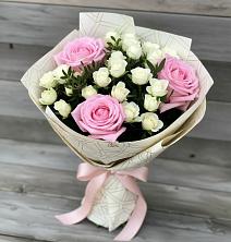 Букет цветов из:  Розы в Стригуны