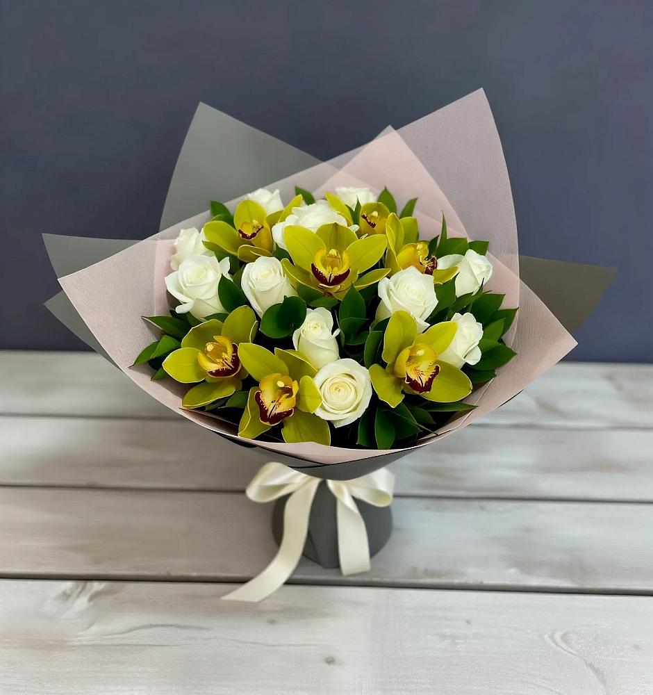 Букет цветов из: Орхидеи и Розы в Стригуны