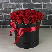 Цветочная композиция из Розы в шляпной коробке в Стригуны