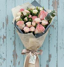 Букет цветов из:  Розы #REPLACE_PRED# Стригуны