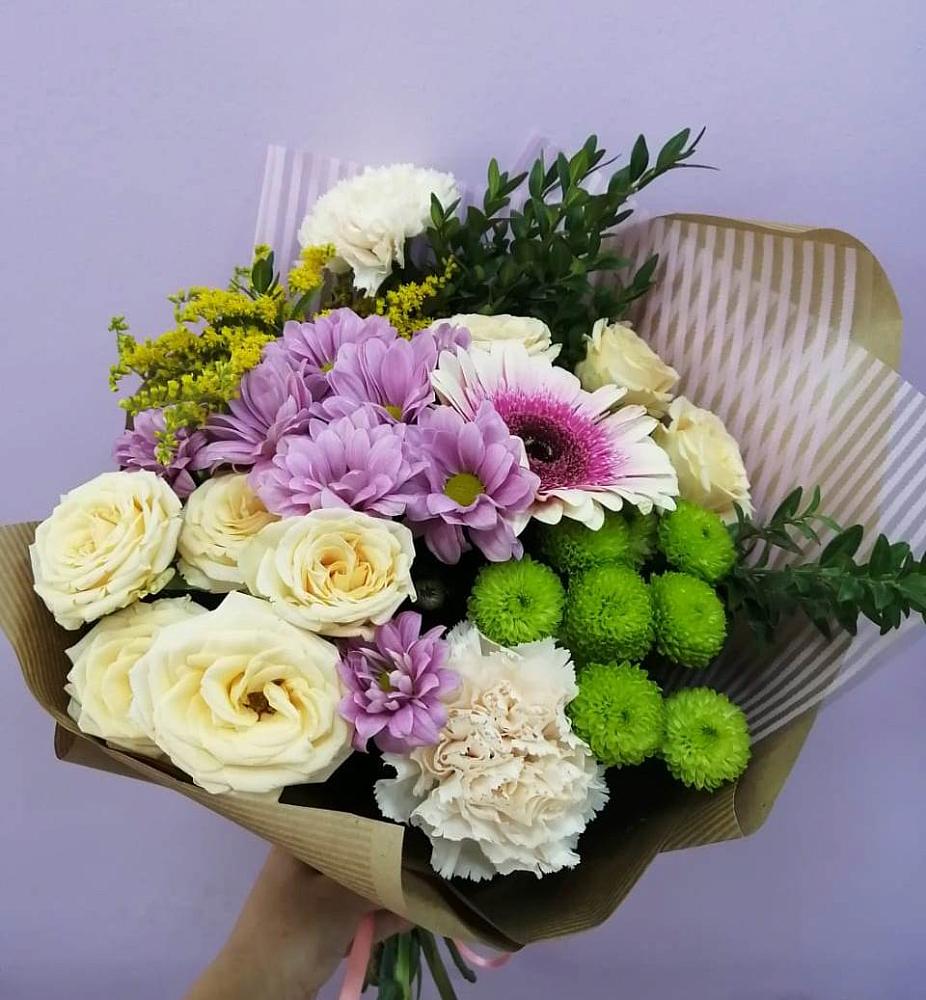 Букет цветов из: Хризантемы, Розы, Гвоздики и Герберы в Стригуны