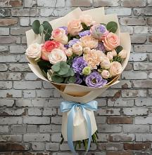 Букет цветов из:  Розы, Лизиантусы и Гвоздики #REPLACE_PRED# Стригуны