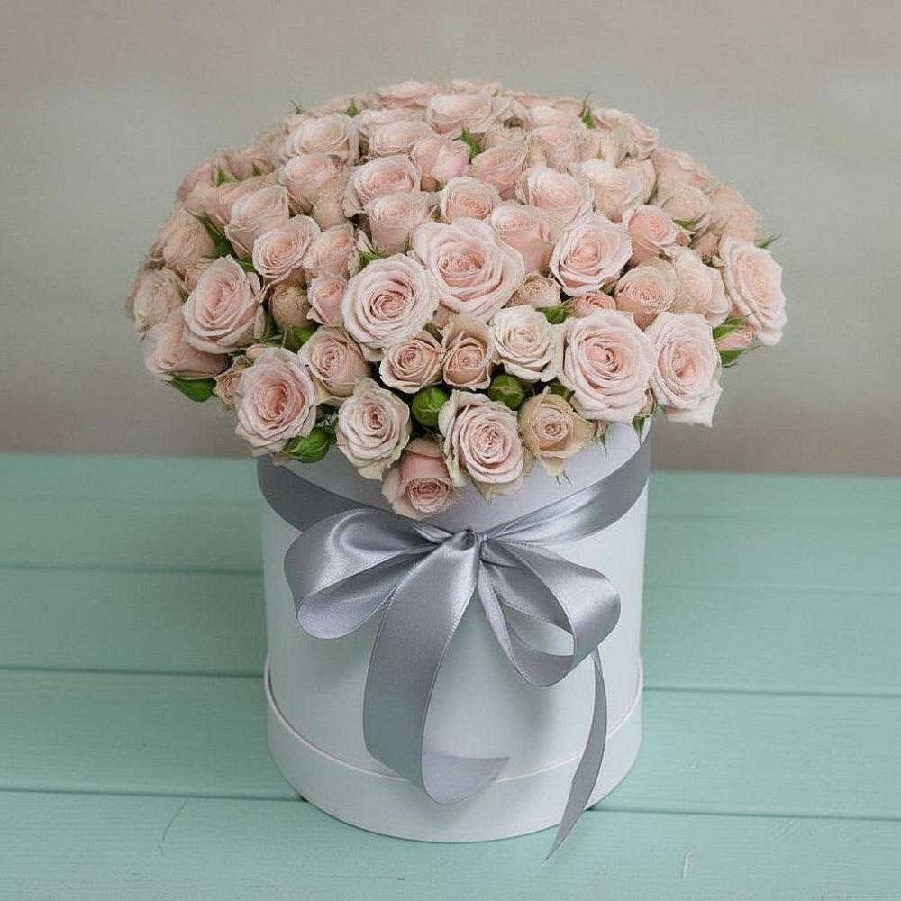 Цветочная композиция из Розы в шляпной коробке в Стригуны