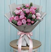 Букет цветов из:  Розы #REPLACE_PRED# Стригуны